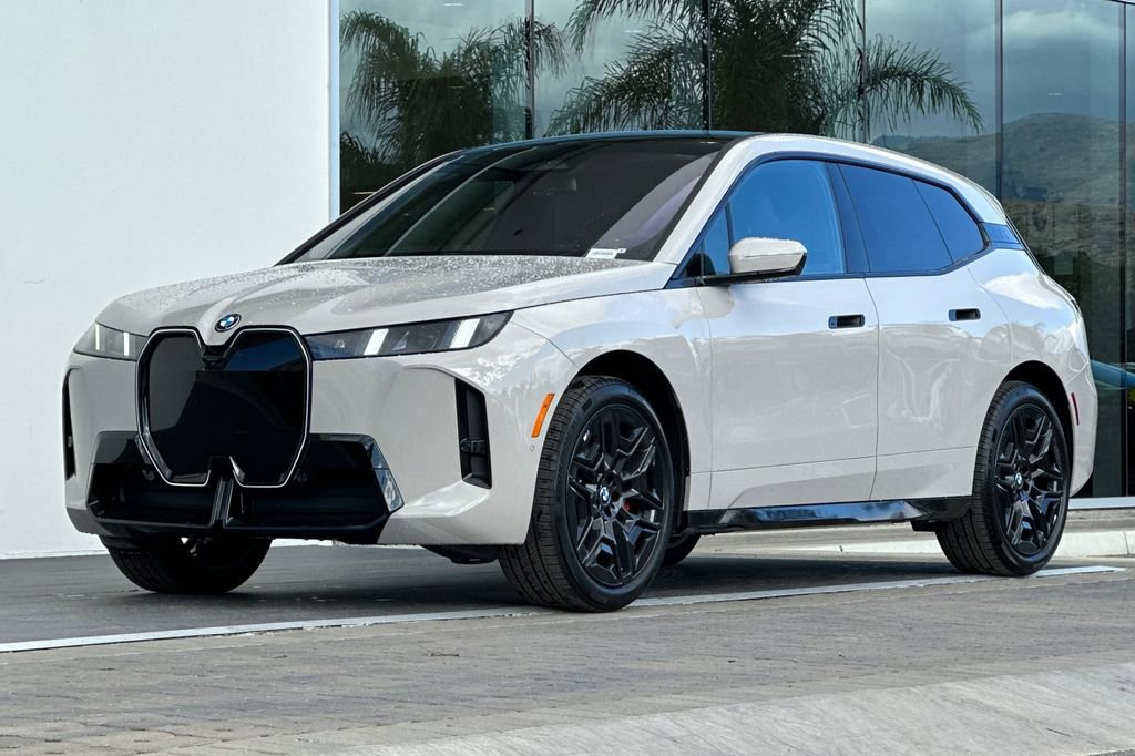 New 2026 BMW iX xDrive60 w/ M Sport Package AWD/4WD image 7