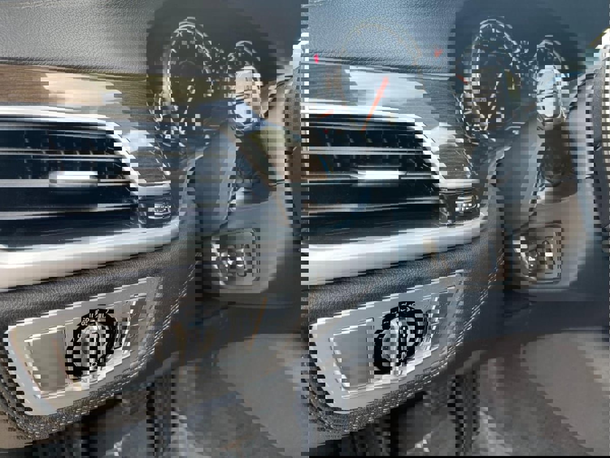 Used 2019 BMW 740i 740i image 14