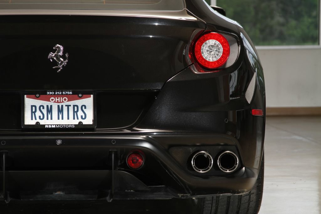 Used 2016 Ferrari FF image 64