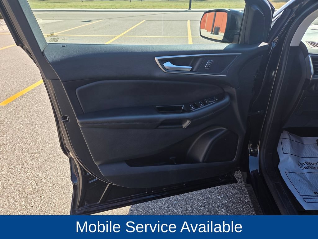Used 2019 Ford Edge SEL w/ Cold Weather Package AWD/4WD image 5