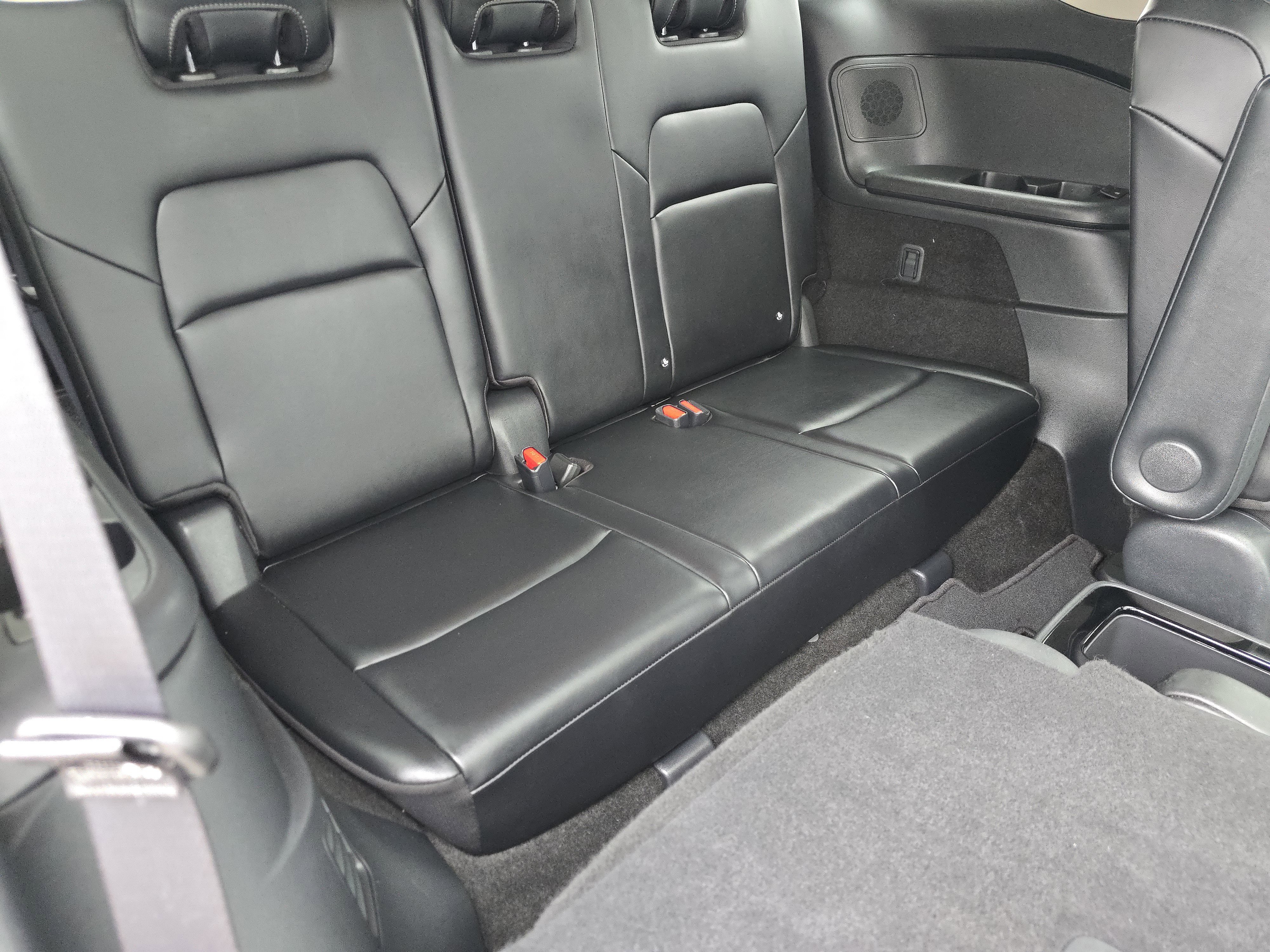 Used 2024 Nissan Pathfinder Platinum image 19