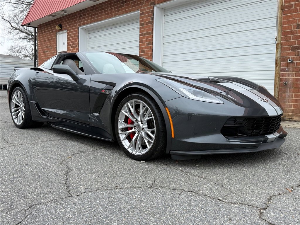Used 2018 Chevrolet Corvette Z06 RWD image 39