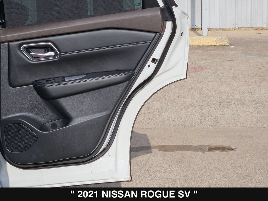 Used 2021 Nissan Rogue SV w/ Premium Package FWD image 30