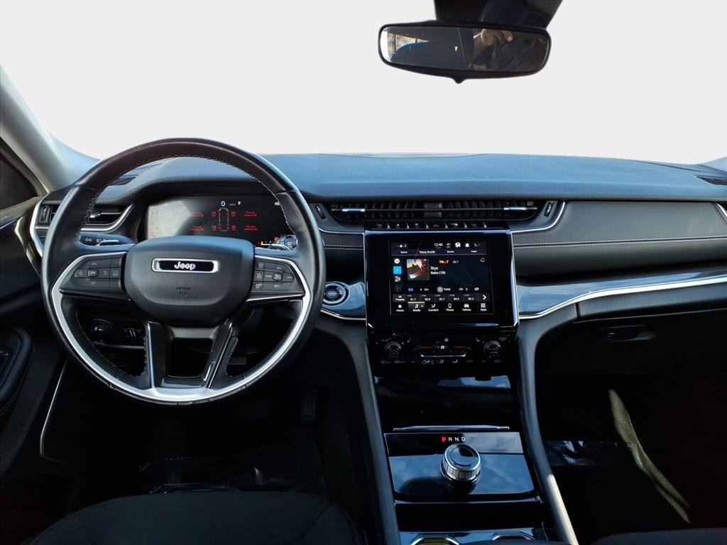 Used 2022 Jeep Grand Cherokee L Laredo w/ Luxury Tech Group I image 13