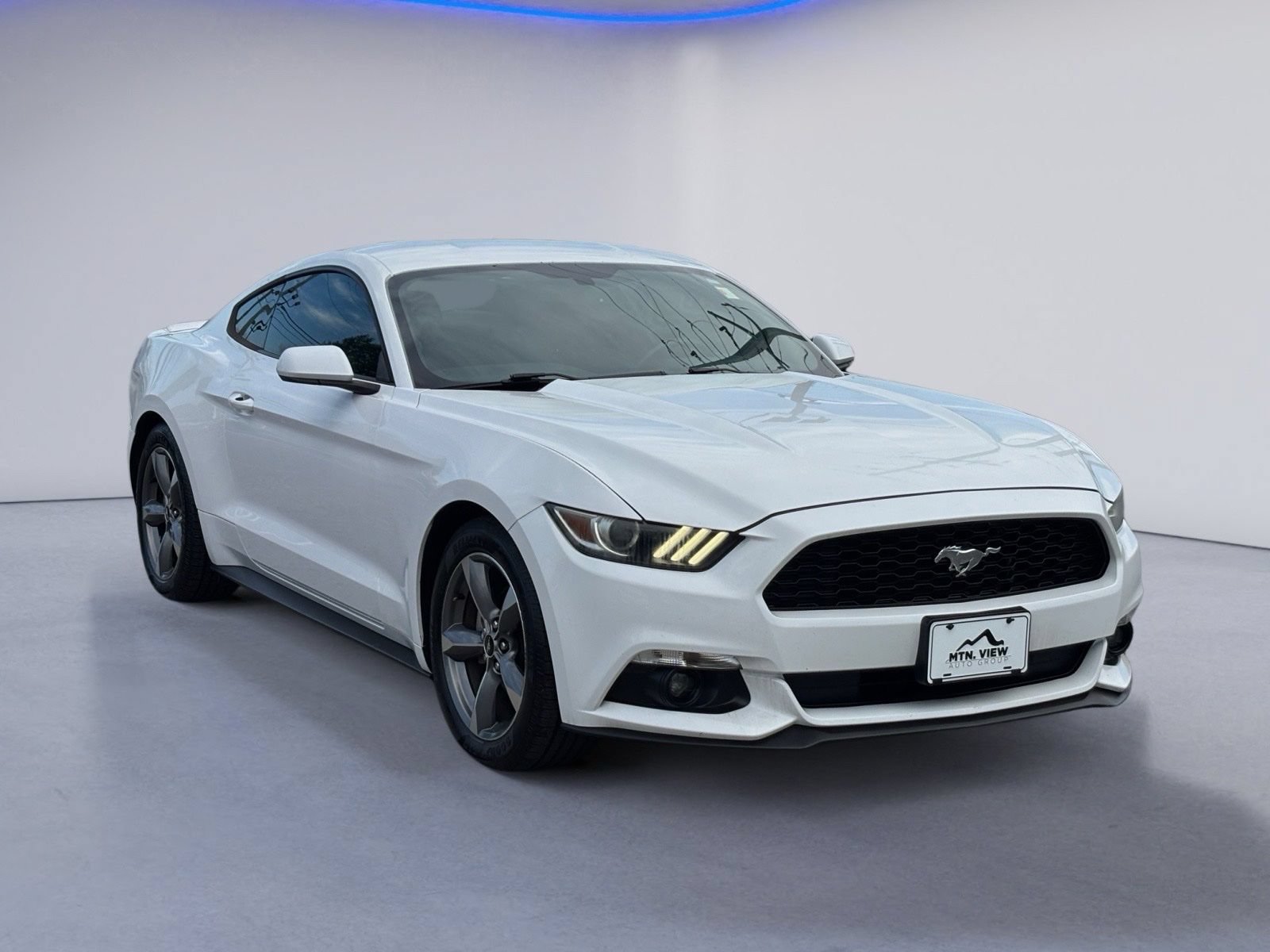 Used 2016 Ford Mustang Coupe w/ Equipment Group 051A RWD image 5
