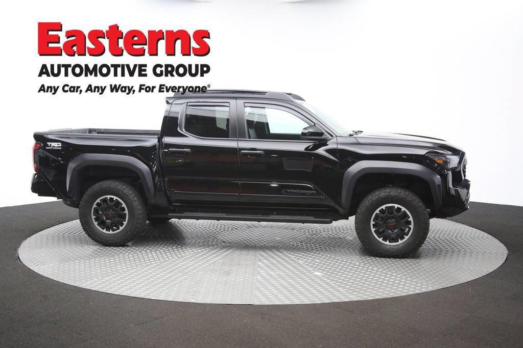 Used 2024 Toyota Tacoma TRD Off-Road AWD/4WD image 43