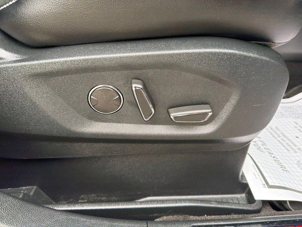 Used 2019 Ford Edge ST AWD/4WD image 14