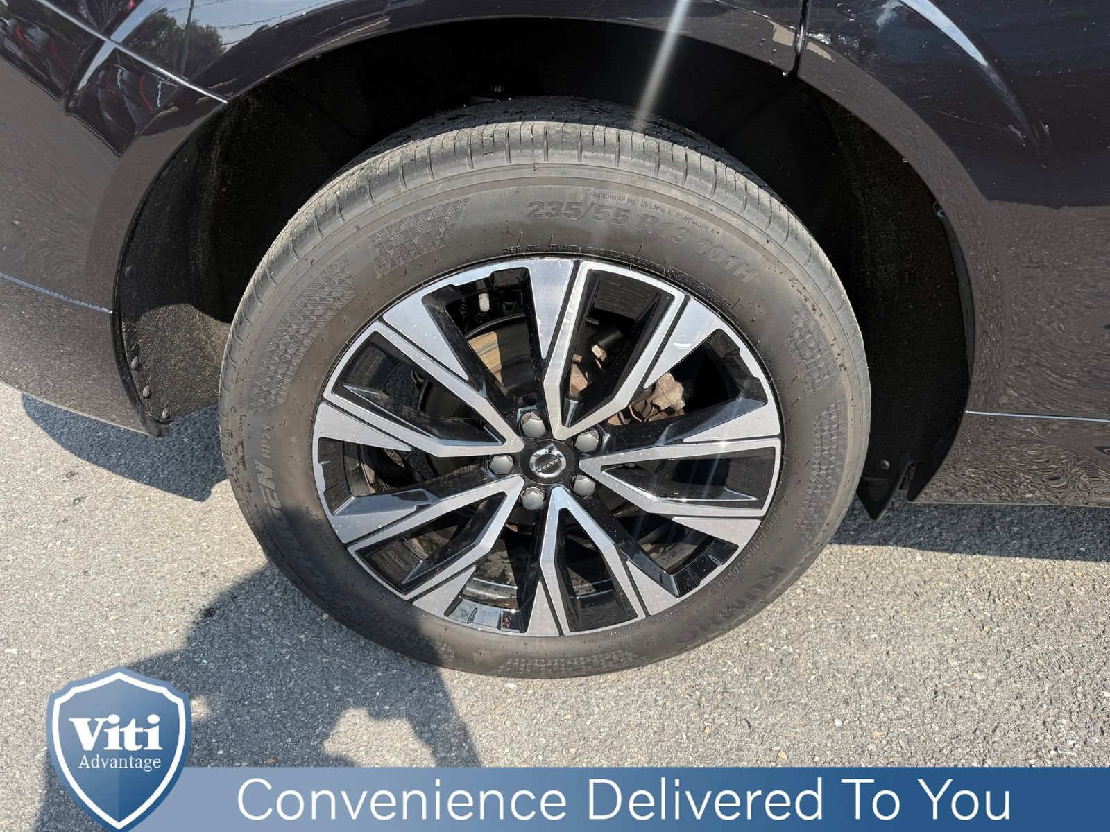 Certified 2023 Volvo XC60 B5 Core w/ Climate Package AWD/4WD image 14