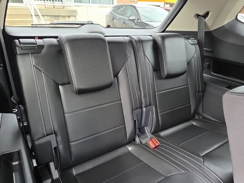 Used 2023 Volkswagen Atlas SE AWD/4WD image 19