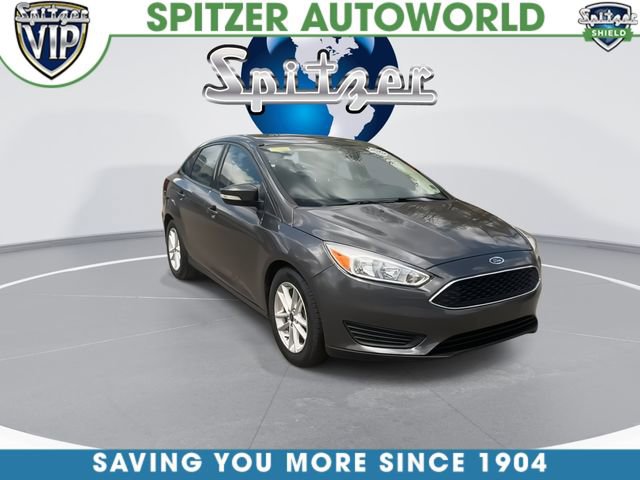 Used 2017 Ford Focus SE FWD image 4