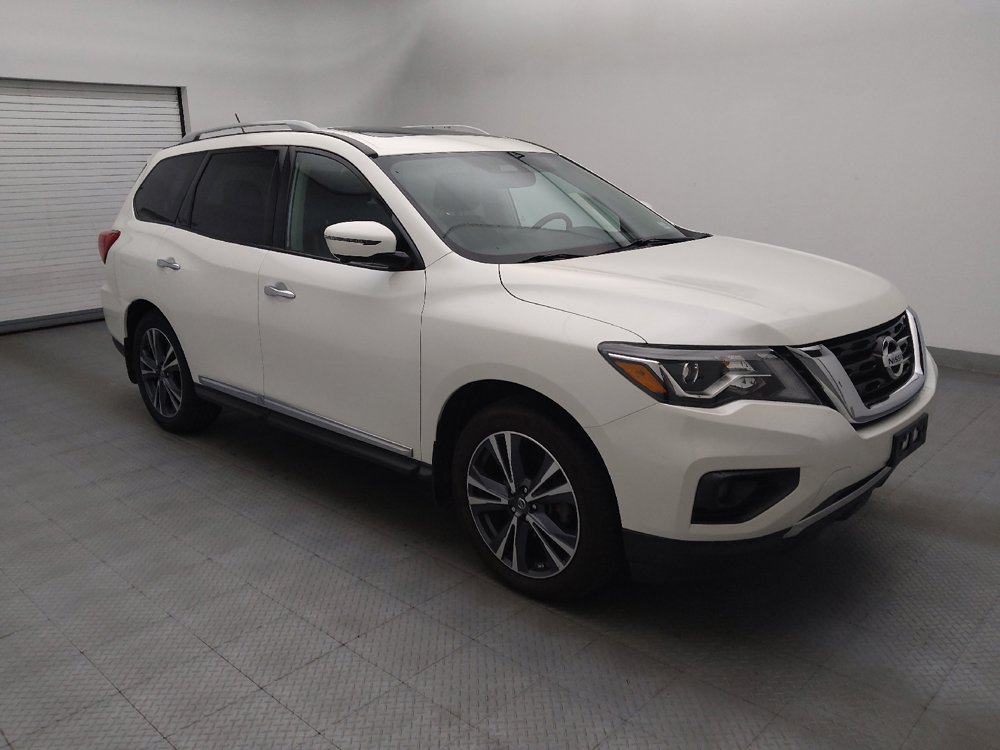Used 2017 Nissan Pathfinder Platinum w/ Family Entertainment Package AWD/4WD image 11