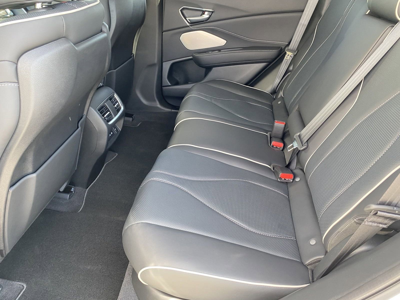 New 2025 Acura RDX SH-AWD w/ Advance Package image 7