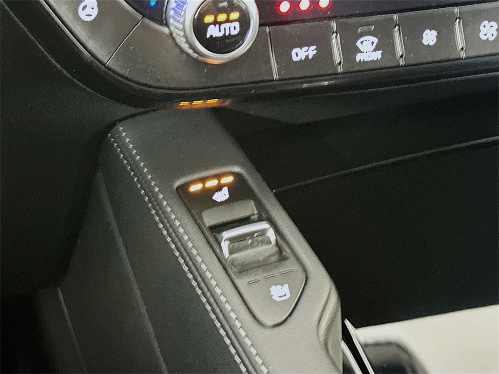 Certified 2024 Kia Telluride SX Prestige w/ Towing Package image 17