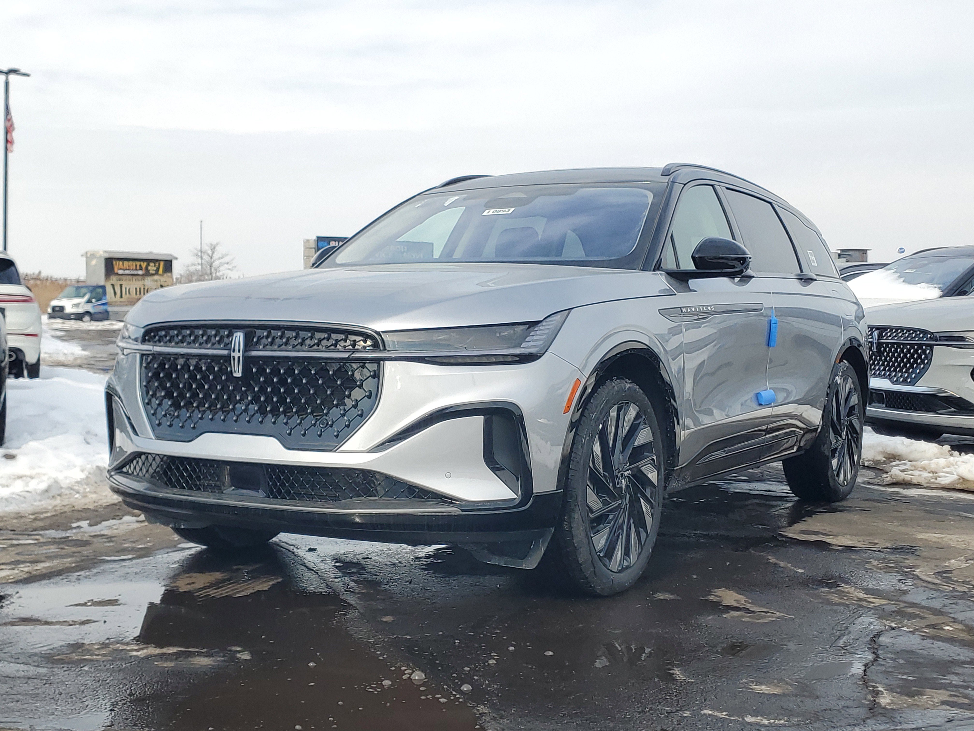 New 2026 Lincoln Nautilus Reserve image 2