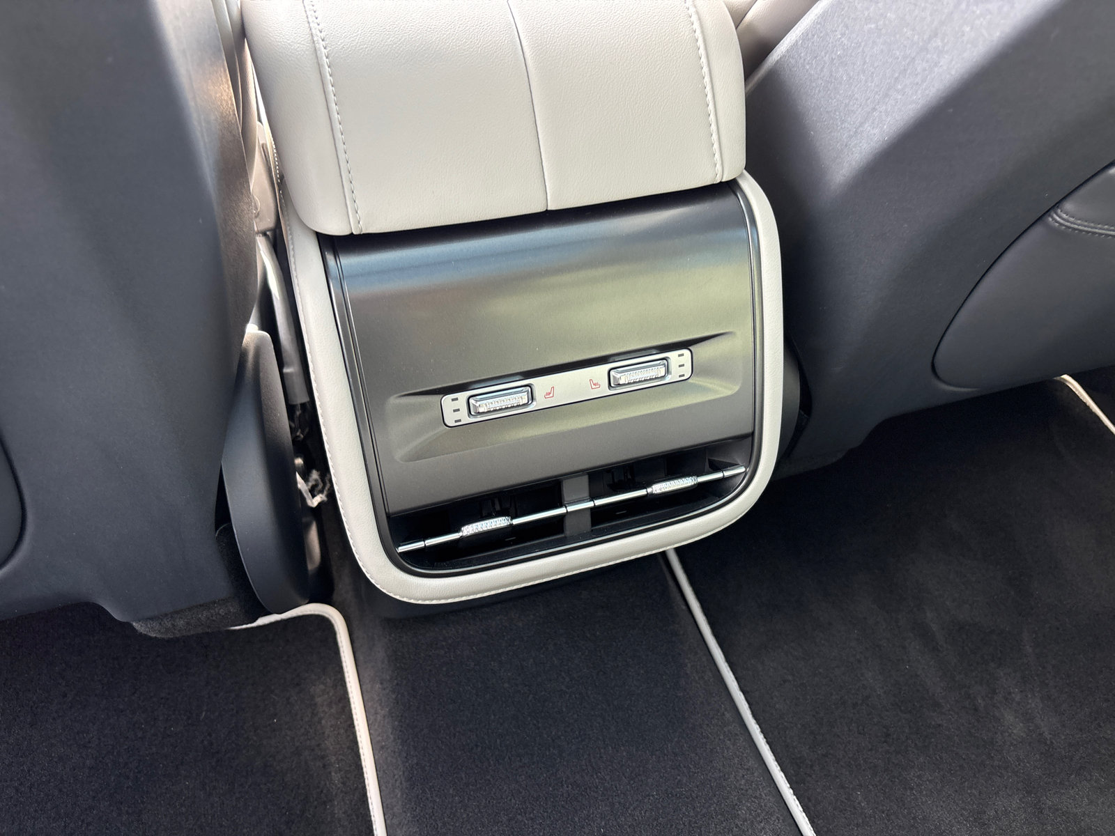 New 2026 Lincoln Nautilus Premier w/ Equipment Group 102A AWD/4WD image 33