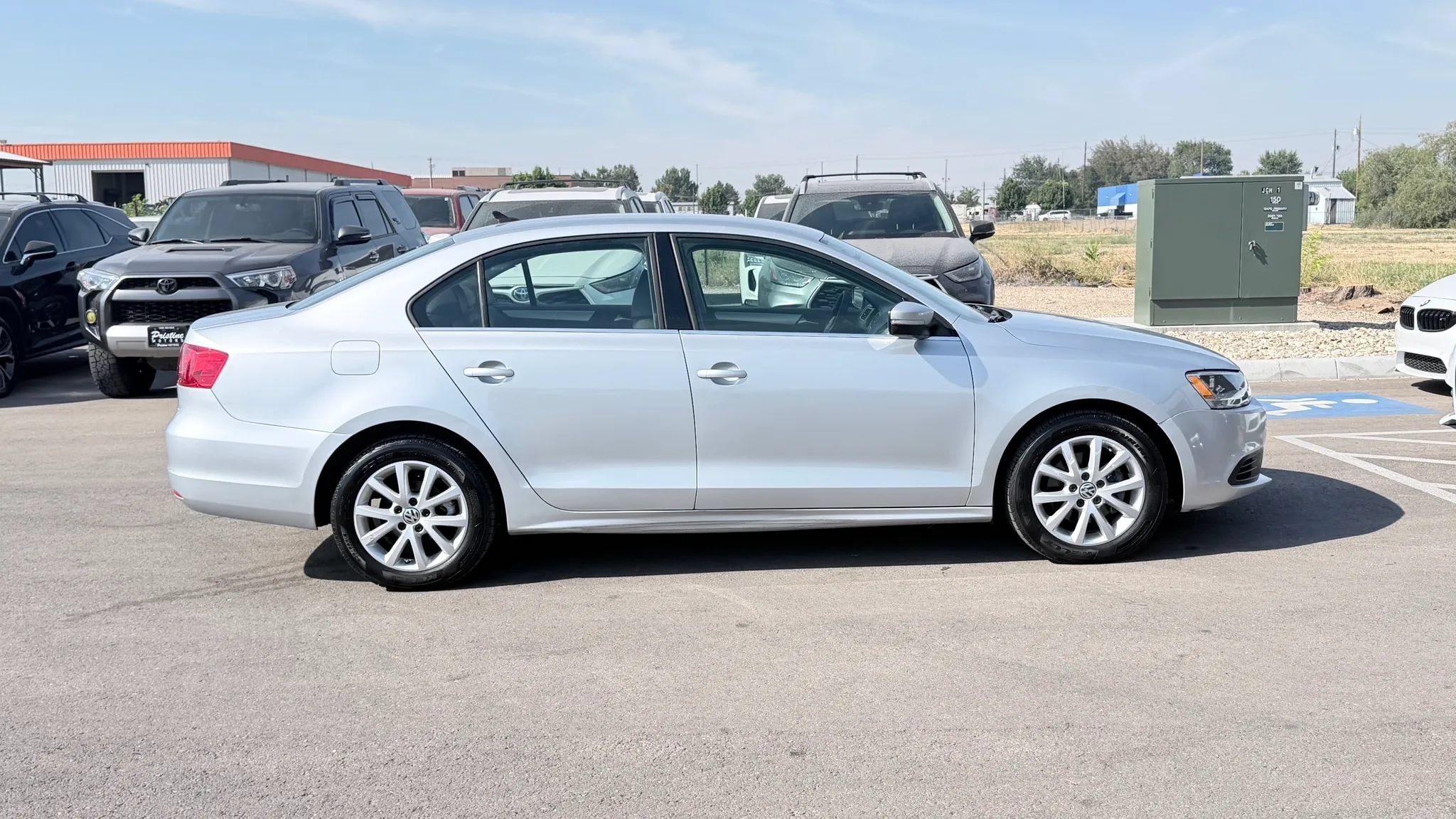 Used 2013 Volkswagen Jetta SE FWD image 8