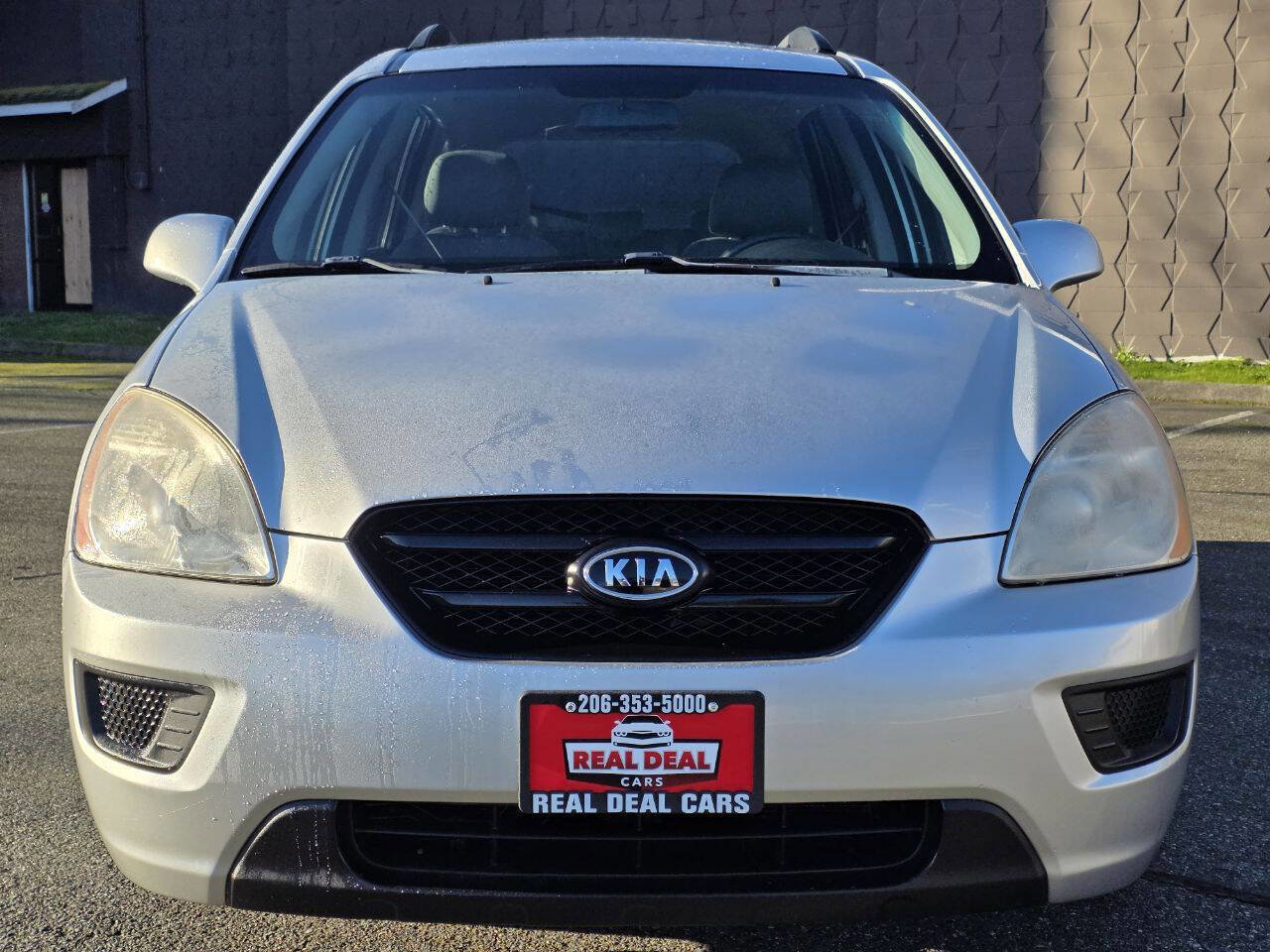 Used 2009 Kia Rondo LX image 2