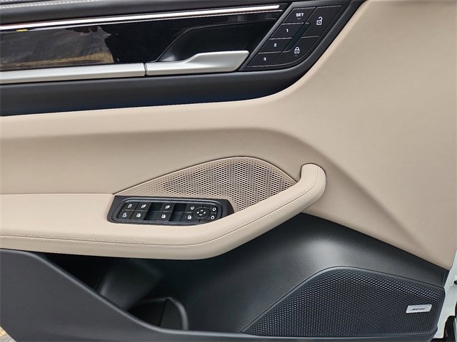 New 2025 Porsche Macan 4 Electric image 14