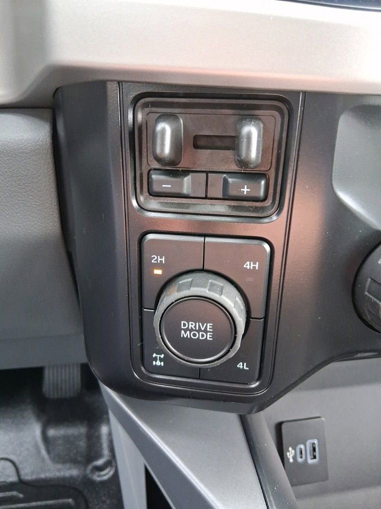 New 2026 Ford F350 XLT w/ XLT Premium Package image 33