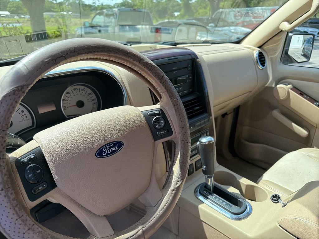 Used 2006 Ford Explorer Limited RWD image 9