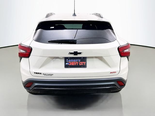 New 2026 Chevrolet Trax RS w/ Sunroof Package image 7