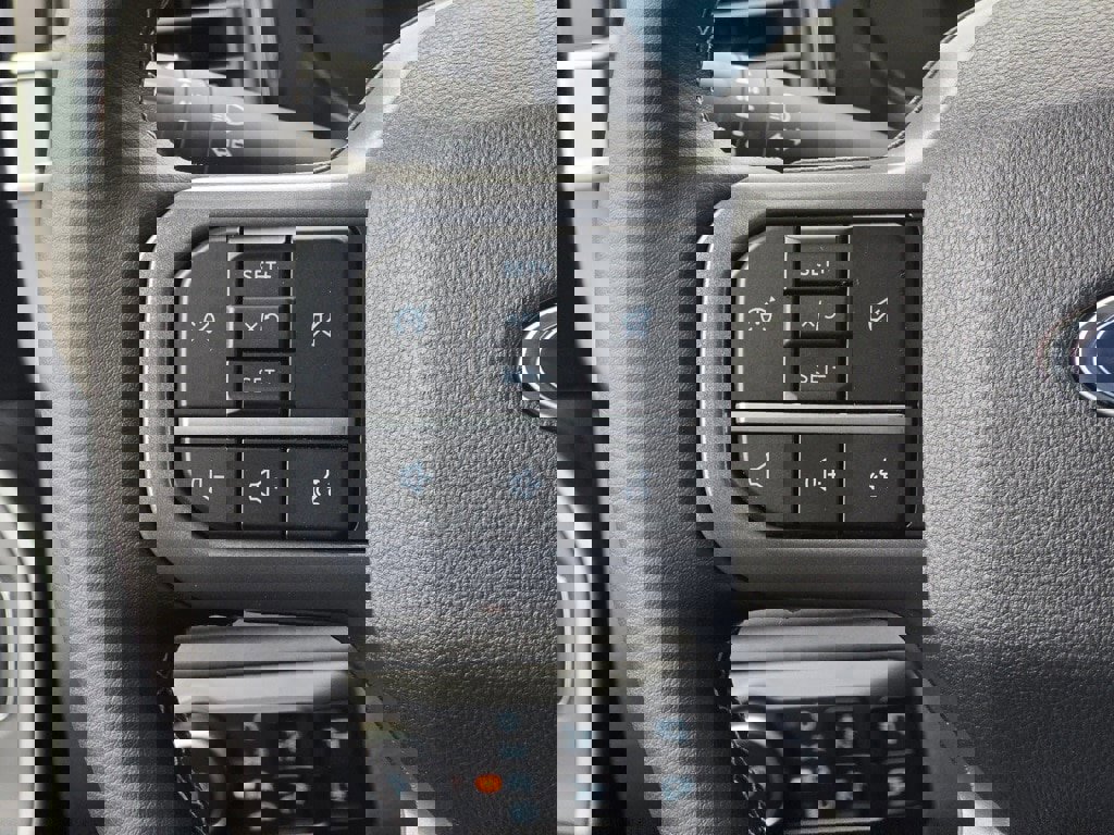 New 2026 Ford F350 Lariat w/ Chrome Package image 19