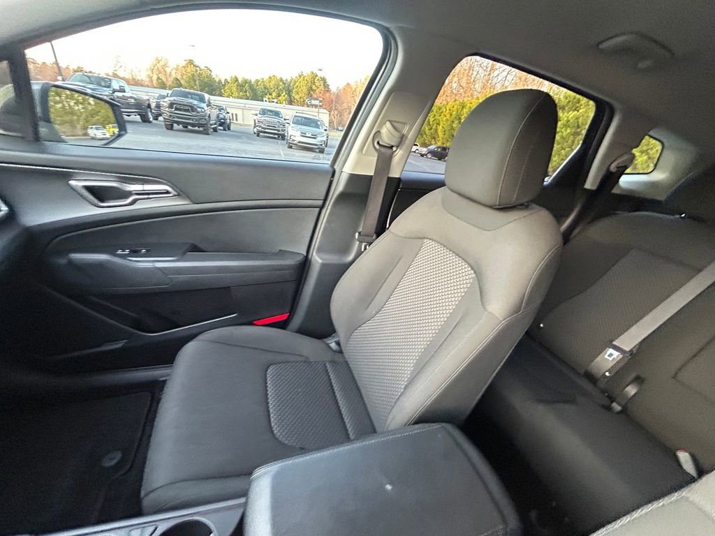 Used 2024 Kia Sportage LX image 21