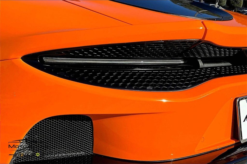Used 2023 McLaren GT image 23