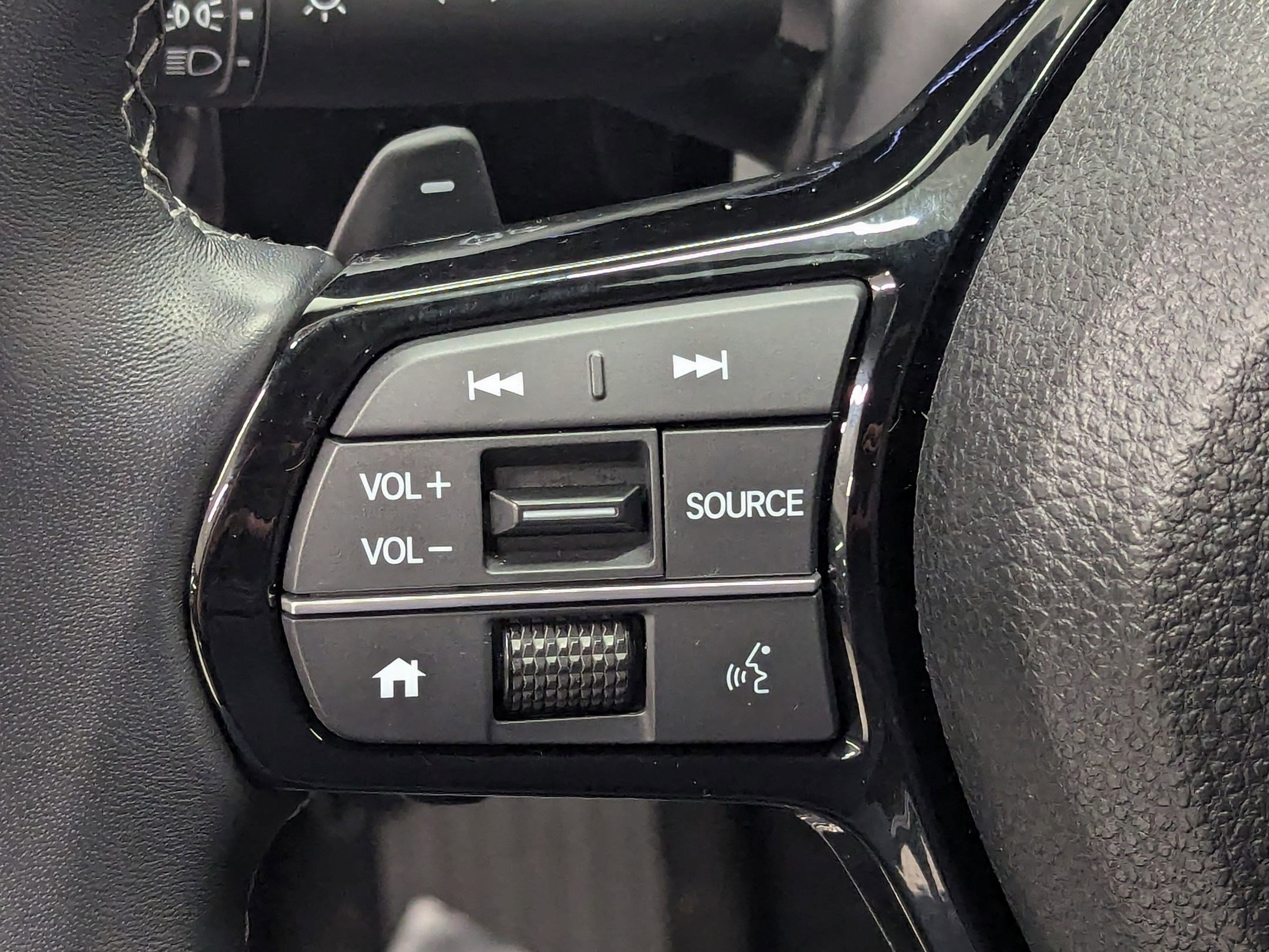 Used 2025 Honda Civic Sport image 11