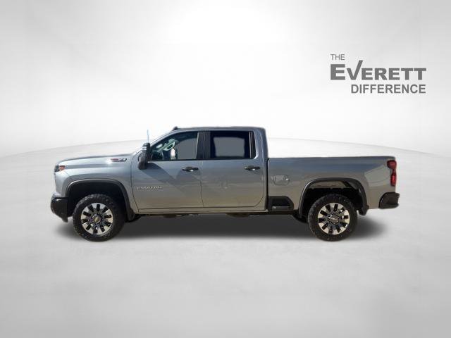 Used 2024 Chevrolet Silverado 2500 Custom w/ Custom Convenience Package AWD/4WD image 4