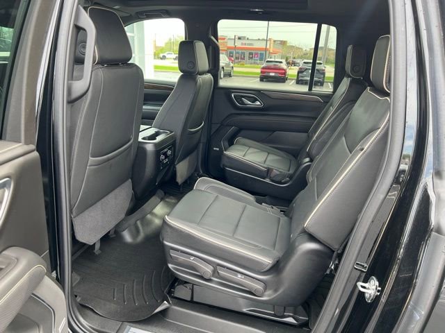 Used 2024 Chevrolet Suburban Premier w/ Premium Package image 9