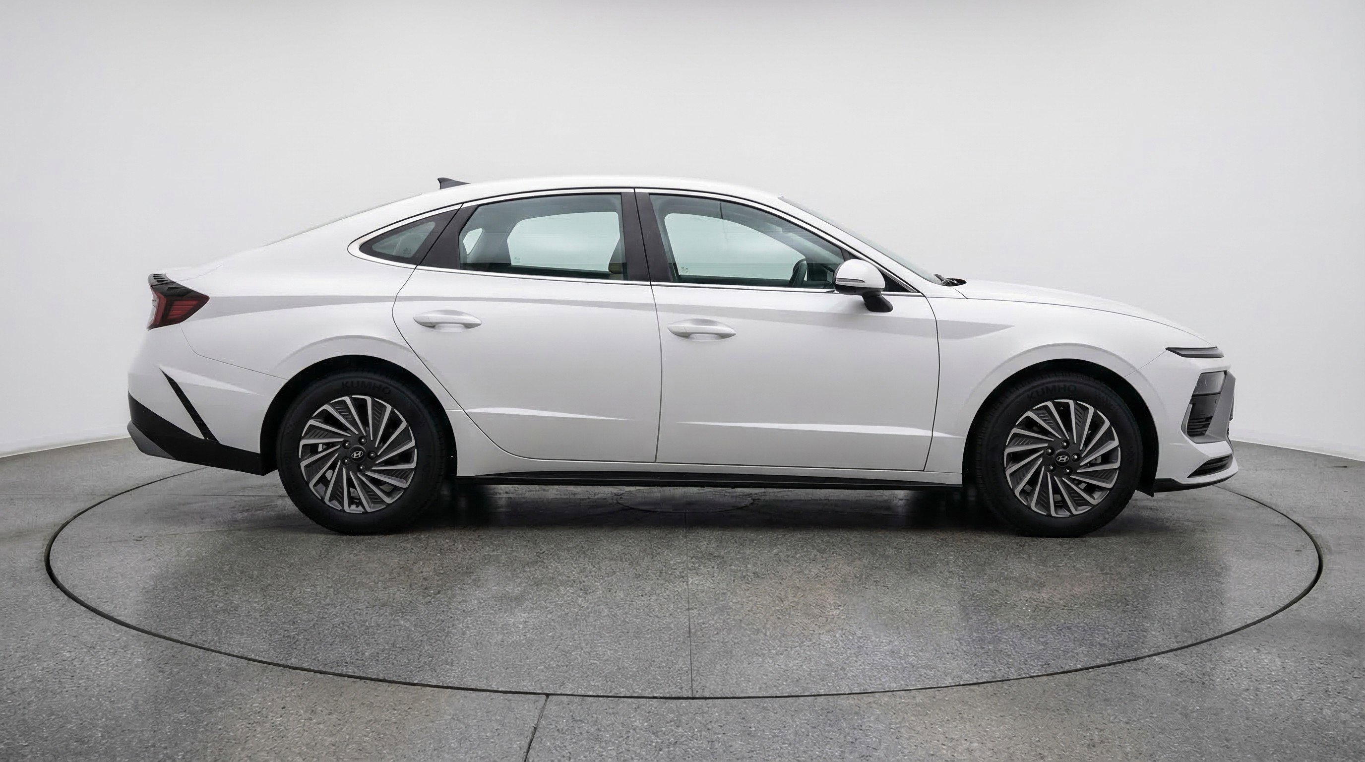 Used 2025 Hyundai Sonata SEL image 11