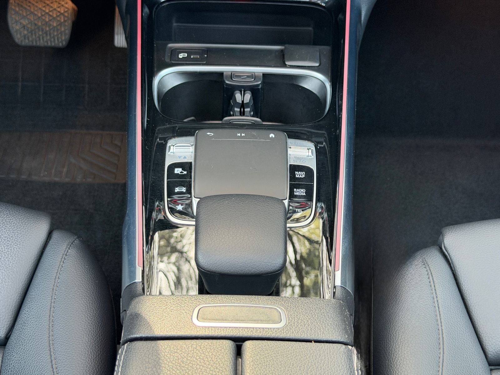 Used 2020 Mercedes-Benz GLB 250 4MATIC image 22