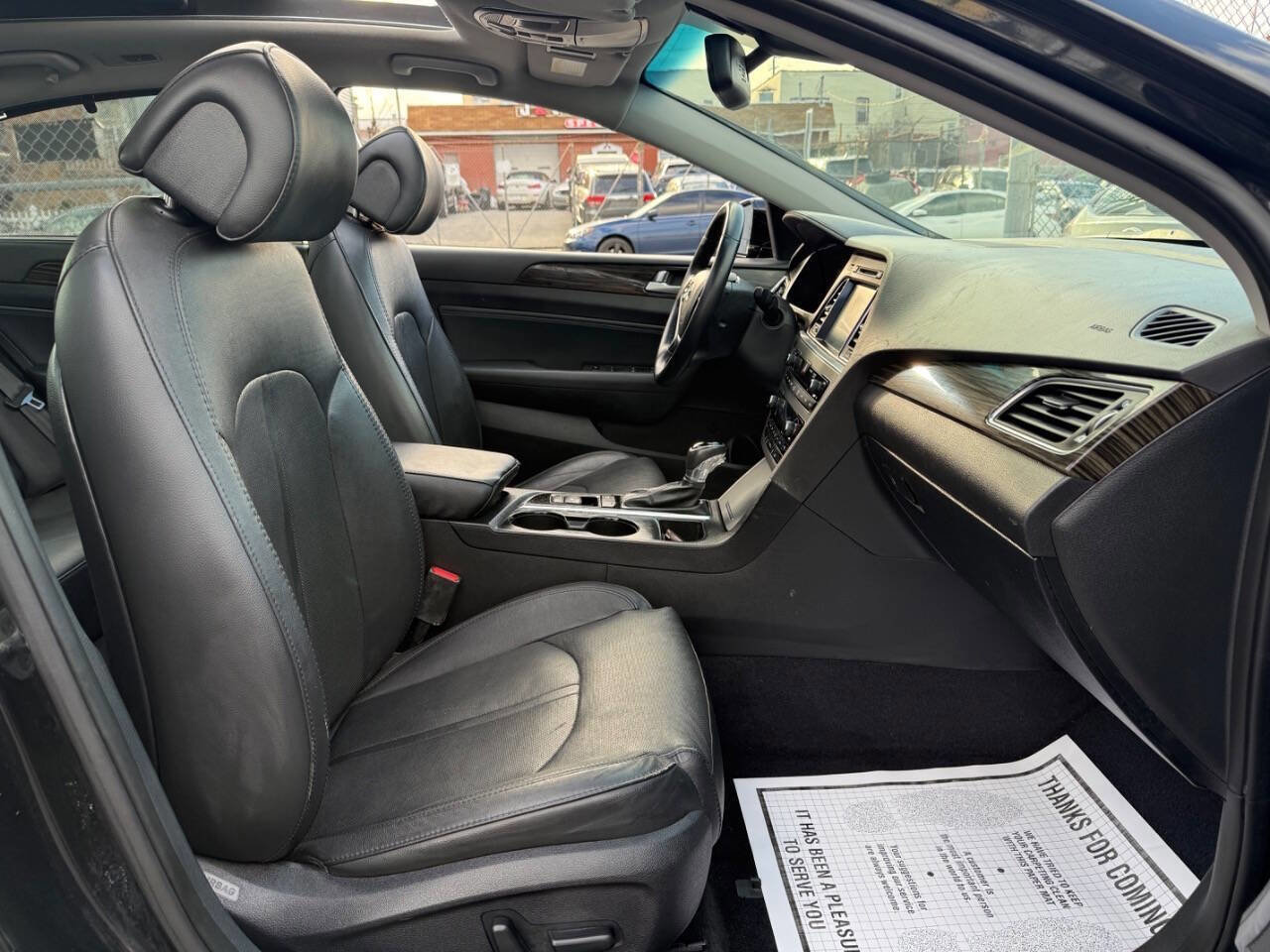 Used 2016 Hyundai Sonata Limited w/ Option Group 04 FWD image 11