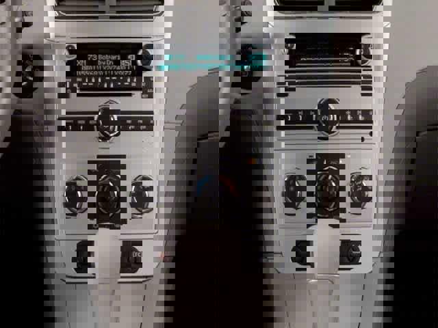 Used 2010 Chevrolet Malibu LTZ w/ HFV6 Engine Package image 8