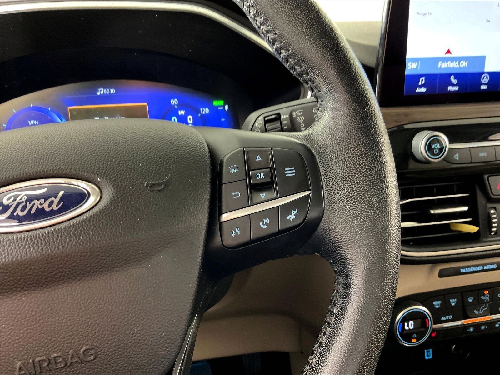 Used 2020 Ford Escape Titanium w/ Titanium Premium Package 2.0 AWD/4WD image 12