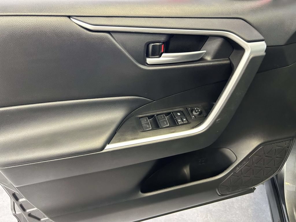 Used 2024 Toyota RAV4 XLE Premium FWD image 17
