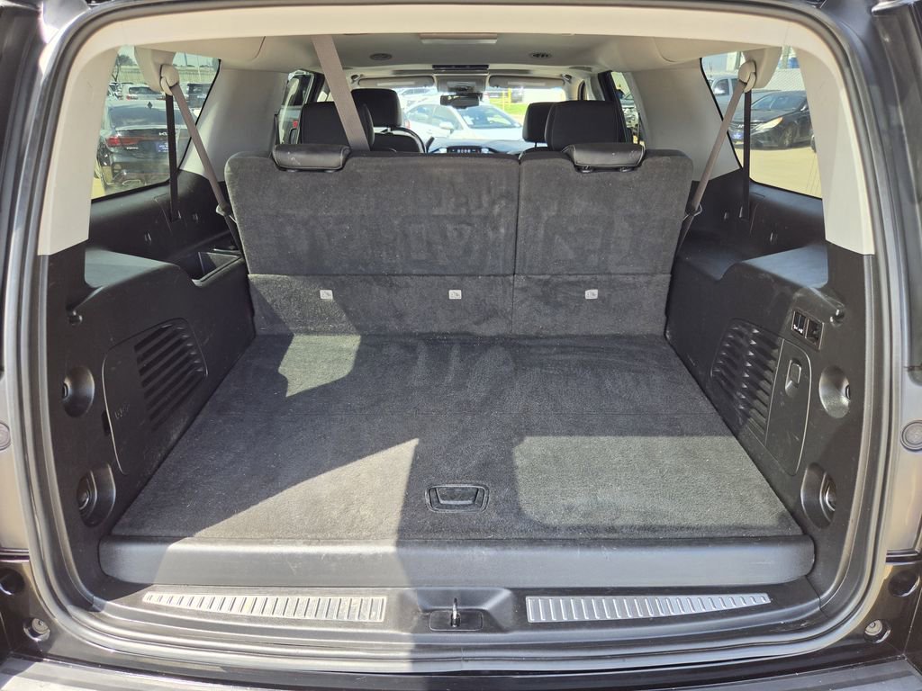 Used 2020 Chevrolet Suburban LT AWD/4WD image 31