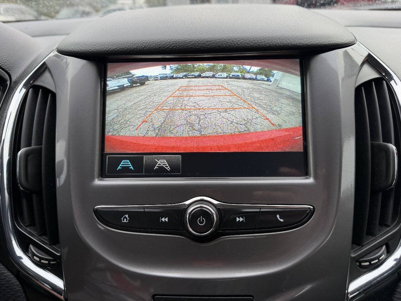 Used 2018 Chevrolet Cruze LT w/ Convenience Package FWD image 7
