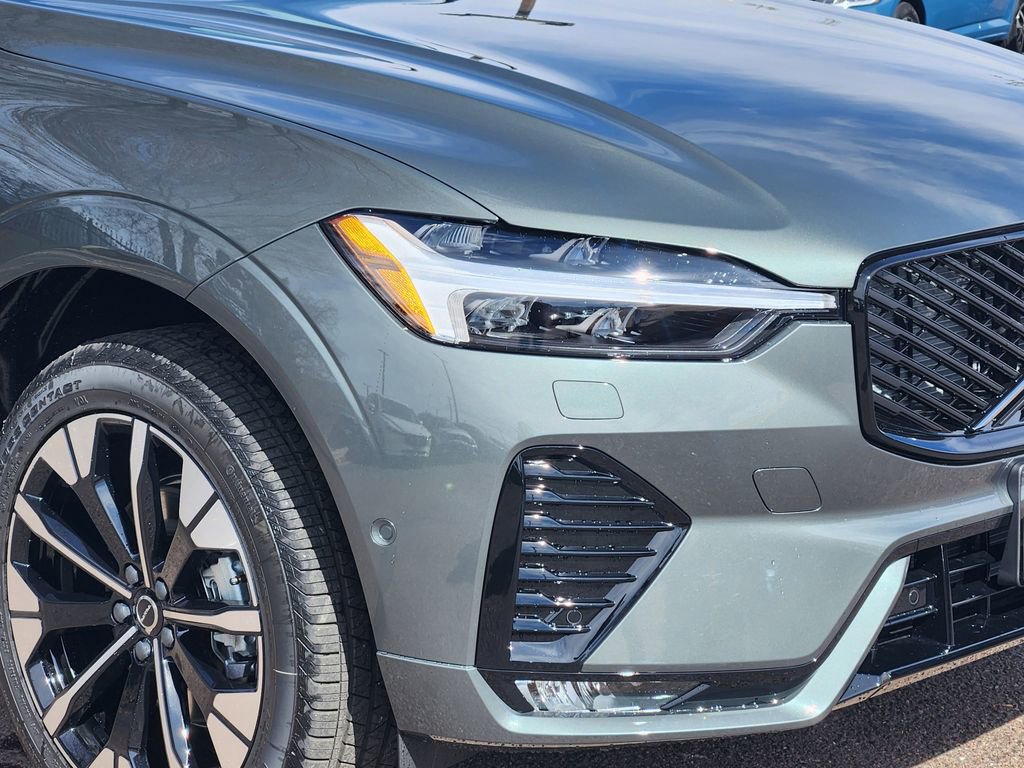 New 2026 Volvo XC60 B5 Plus w/ Protection Package Premier image 28