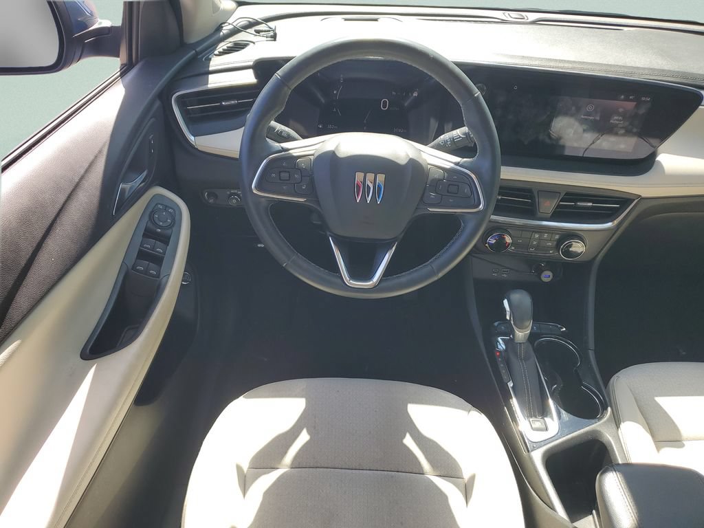 Used 2024 Buick Encore GX Preferred w/ Comfort Package FWD image 12