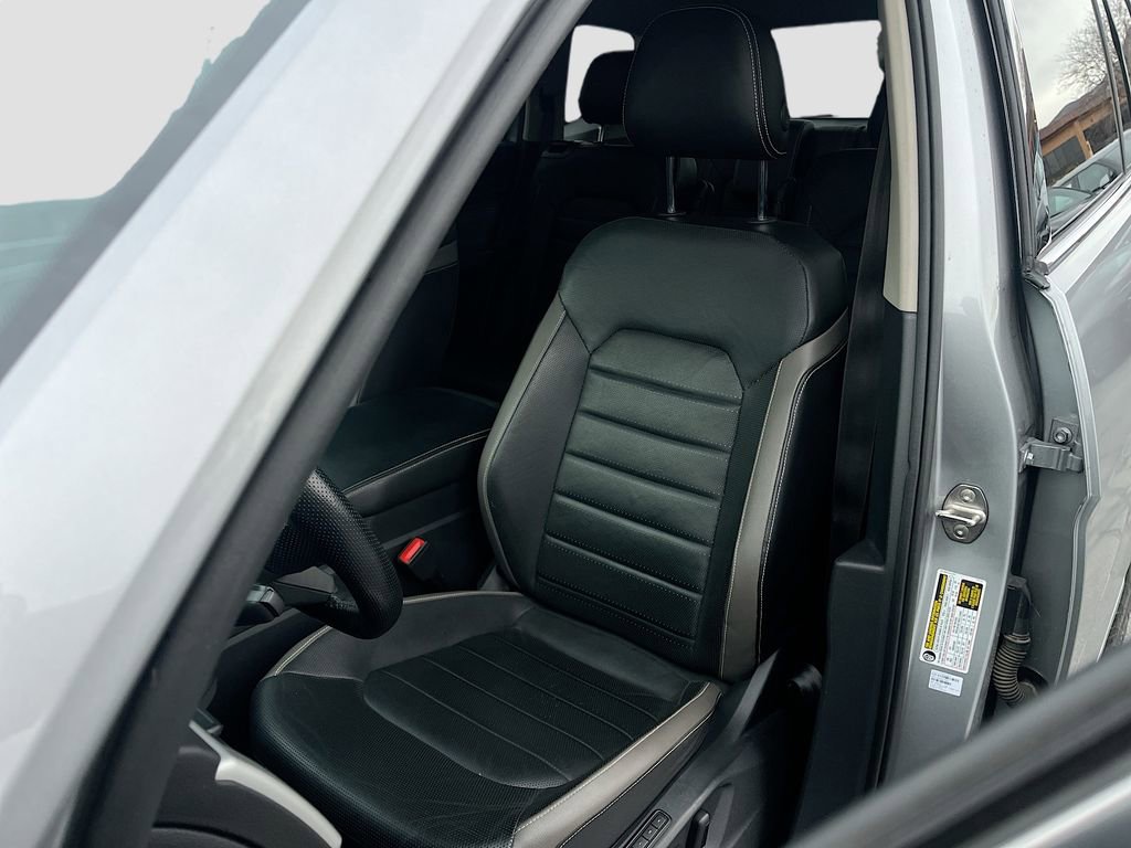 Used 2022 Volkswagen Atlas SEL Premium image 20