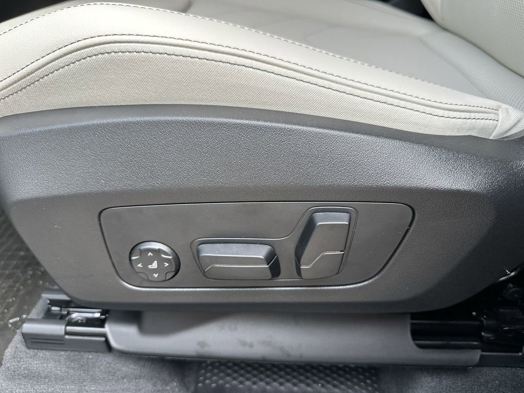 New 2026 BMW X1 xDrive28i w/ M Sport Package image 14