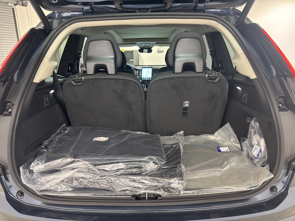 New 2026 Volvo XC90 B6 Plus w/ Protection Package AWD/4WD image 30