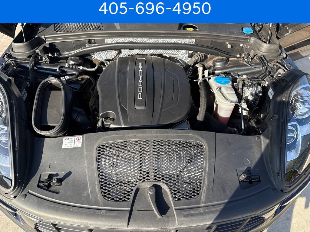 Used 2018 Porsche Macan AWD/4WD image 35