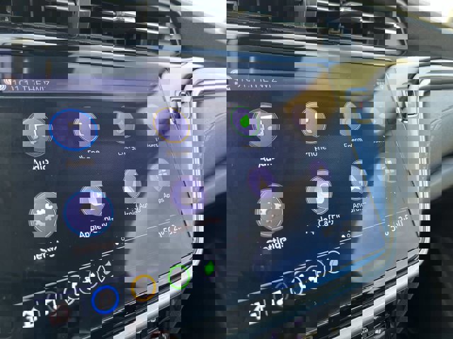 Used 2022 Chevrolet Bolt EUV LT w/ Convenience Package image 14