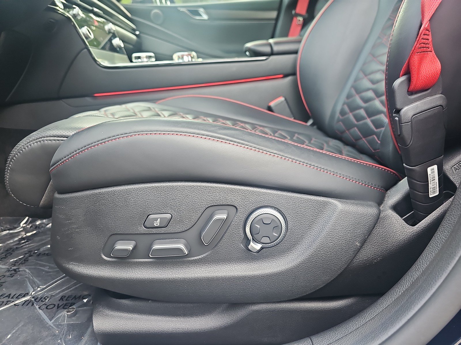 Used 2025 Genesis G80 3.5T Sport Prestige AWD/4WD image 16