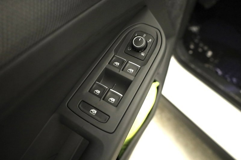 New 2026 Volkswagen GTI SE image 10