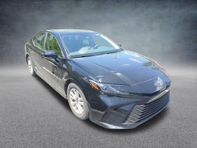 Used 2025 Toyota Camry LE FWD image 8