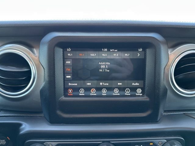 Used 2019 Jeep Wrangler Unlimited Sahara w/ Cold Weather Group AWD/4WD image 35
